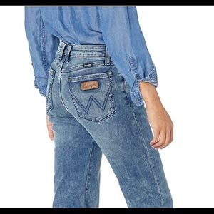 Vtg Wrangler light wash high waist cowboy jeans 30